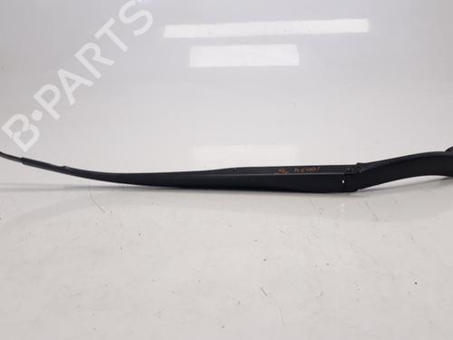 Used Front windshield wiper arm HYUNDAI KONA (OS, OSE, OSI) [2017-2023]  7219265