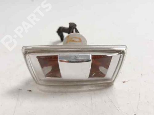 left-front-indicator-opel-corsa-e-x15-14-lpg-08-68-13497989-15533462-2014-5272059 main image