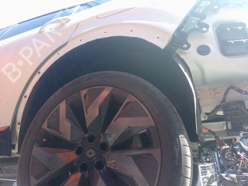 Used Wheel arch Wheel arch 39261221 39261221