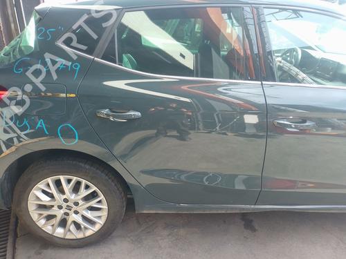 Used Right rear door Right rear door 39095961 39095961