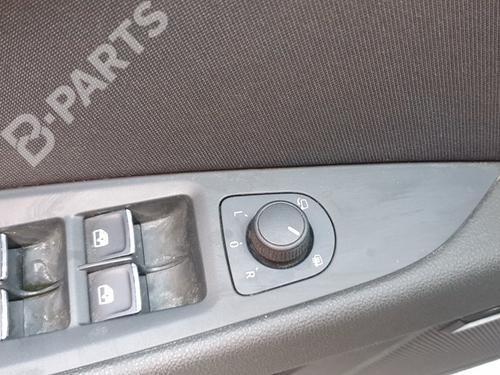 switch-seat-leon-st-5f8-20-tdi-5f0959565e-2012-2013-2014-2015-2016-2017-2018-2019-2020-10868455 main image