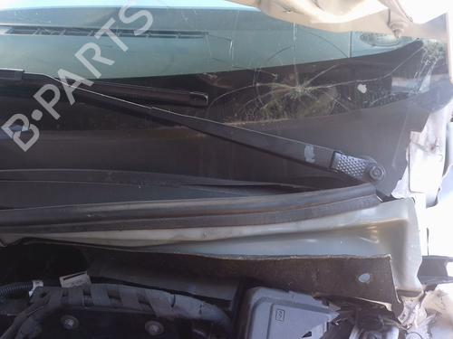 Used Front wiper motor Front wiper motor RENAULT KANGOO / GRAND KANGOO II (KW0/1_) 1.5 dCi 95 (KW16) (95 hp) 35946156 35946156