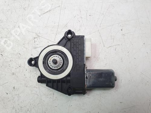 Right rear window motor BMW 1 (F40) 118 i | BP29400350E22 
