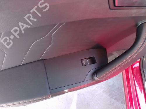 left-rear-window-switch-cupra-formentor-km7-kmp-2020-33856189 main image