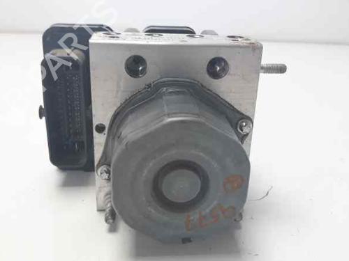 Used ABS pump MERCEDES-BENZ CLA Coupe (C117) CLA 220 CDI / d (117.303) (170 hp) 3883017