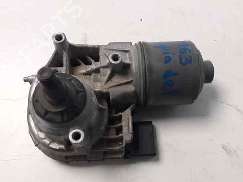 Used Front wiper motor KIA CARENS IV 1.7 CRDi (116 hp) 5787047