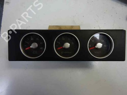 Used Instrument cluster HYUNDAI COUPE II (GK) 2.0 GLS (143 hp) 889625
