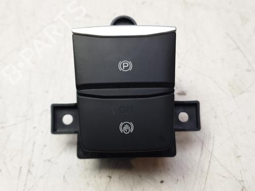 hand-brake-ford-kuga-iii-dfk-2019-31094640 main image
