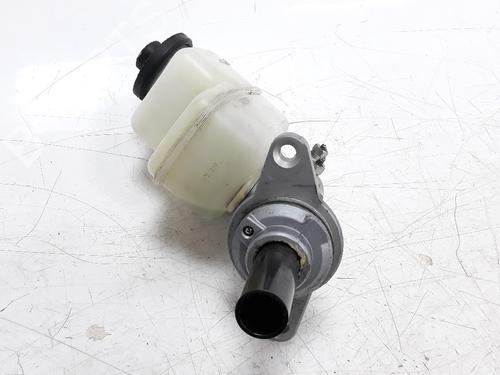 Used Brake master cylinder TOYOTA RAV 4 III (_A3_) [2005-2014]  11358130