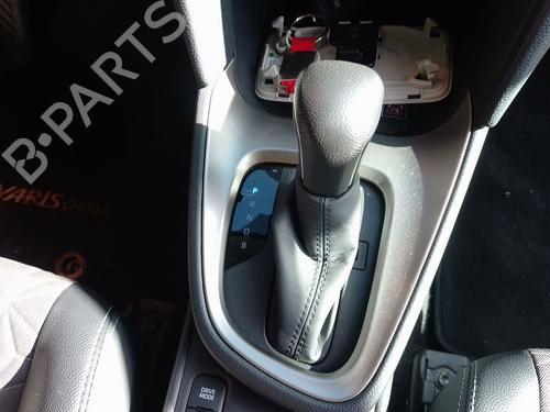 Used Gear lever TOYOTA YARIS CROSS (MXP_) 1.5 Hybrid (MXPJ10) (116 hp) 31931788