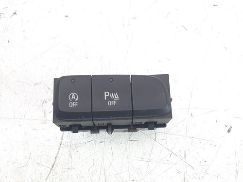 switch-opel-grandland-grandland-x-a18-p1uo-2017-32320987 main image