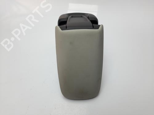 Armrest / Center console VOLVO V40 Hatchback (525) D2 (114 hp) 31366331 | 31366331 |