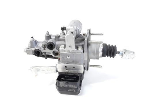 Brake master cylinder TOYOTA C-HR (_X1_) 1.8 Hybrid (ZYX10_, ZYX11_, ZYX10R, ZYX11R) | BP4639973M77 