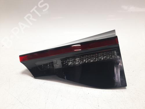 Used Right tailgate light TOYOTA YARIS CROSS (MXP_) 1.5 Hybrid (MXPJ10) (116 hp) 22649500