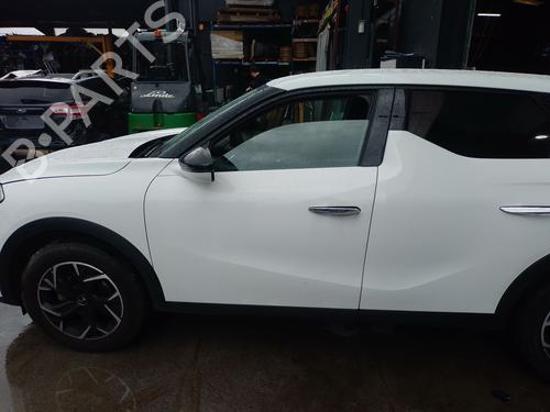 Used Left front door DS DS 3 / DS 3 CROSSBACK (UR_, UC_, UJ_) 1.5 BlueHDi 100 (UCYHYJ) (102 hp) 32066183