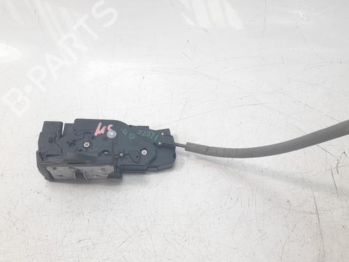 Używane Zamek drzwi przednich prawych MERCEDES-BENZ CLA (C118) CLA 250 e (118.385) (218 hp) 30881306