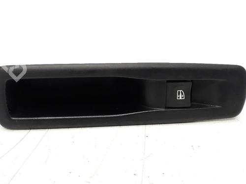 Used Left rear window switch Left rear window switch RENAULT MEGANE III Hatchback (BZ0/1_, B3_) 1.5 dCi (BZ09, BZ0D, BZ1W, BZ29, BZ14) (110 hp) 11030550 11030550