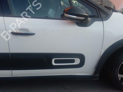 Used Right front door Right front door 38436789 38436789