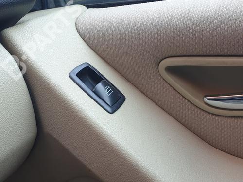 right-front-window-switch-mercedes-benz-b-class-sports-tourer-w245-b-180-cdi-245207-25182005109051-2005-2006-2007-2008-2009-2010-2011-11086852 main image