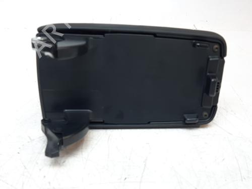 Armrest / Center console MERCEDES-BENZ GLA-CLASS (X156) GLA 200 CDI / d (156.908) | BP8659596I20 