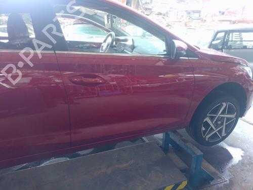 Used Right front door Right front door 37197213 37197213