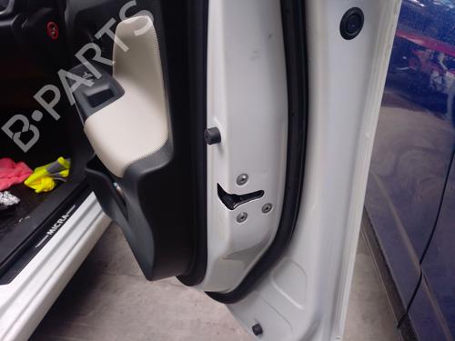 front-right-lock-nissan-micra-v-k14-2016-33173287 main image