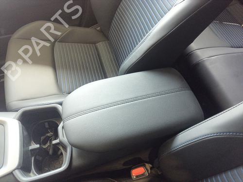 Used Armrest / Center console TOYOTA RAV 4 V (_A5_, _H5_) 2.5 Hybrid AWD (AXAH54) (178 hp) 29460575