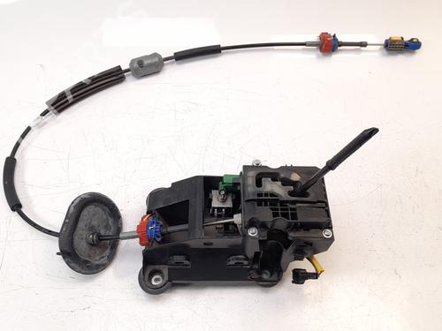 Used Gear lever OPEL CROSSLAND X / CROSSLAND (P17, P2QO) 1.2 (75) (110 hp) 11693064