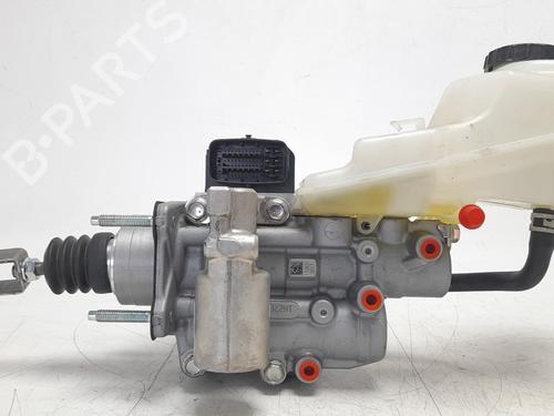 Brake master cylinder TOYOTA COROLLA Hatchback (_E21_, _EA1_, _EH1_)  | BP17155221M77 