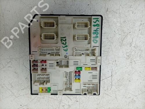 Fuse box RENAULT MASTER III Van (FV) 2.3 dCi 150 FWD (FV0F, FV03, FV09) | BP39525803E1 - Image 2