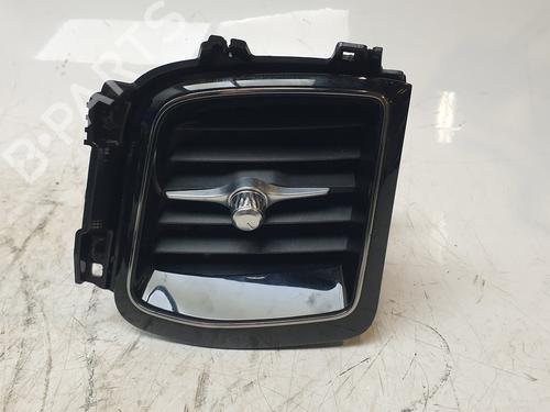 Used Air vent VOLVO XC60 II (246) D4 Polestar (200 hp) 30135340