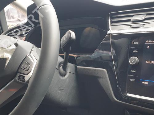 Used Steering column VW TOURAN (5T1) 2.0 TDI (150 hp) 17773601