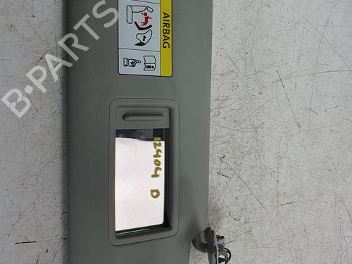 hjre-solskrm-vw-touran-5t1-2015-31308104 main image