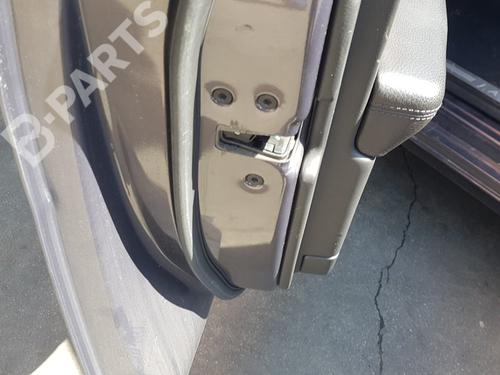 Used Front left lock Front left lock JAGUAR XF I (X250) 3.0 D (241 hp) 9739444 9739444