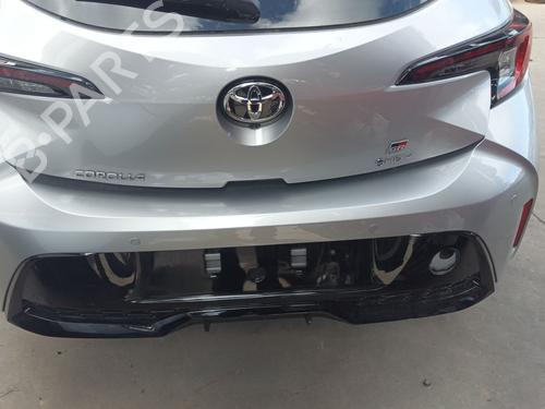 Używane Wzmocnienie zderzaka tylnego TOYOTA COROLLA Hatchback (_E21_, _EA1_, _EH1_) 1.8 Hybrid (ZWE211) (98 hp) 29831539