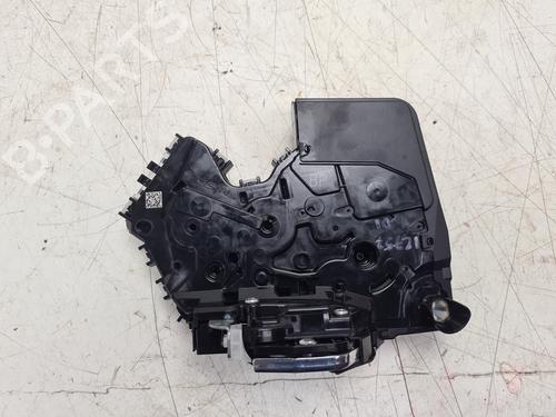 front-left-lock-lexus-lbx-_ayh1_-_aya1_-2023-39931743 main image