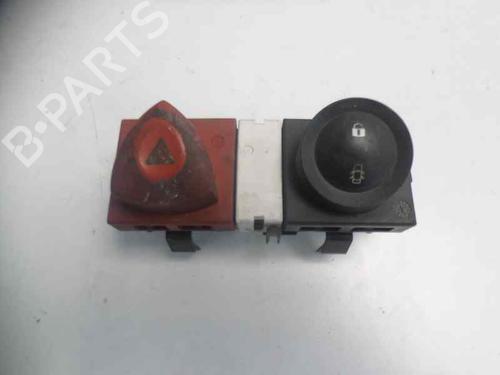 Used Warning switch RENAULT MEGANE II Estate (KM0/1_) 1.9 dCi (KMRG, KM1G, KM0G, KM2C) (120 hp) 3469803