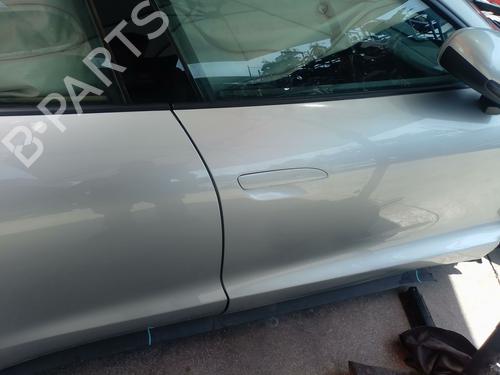 front-right-lock-porsche-taycan-y1a-2019-37874715 main image