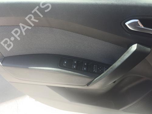 Used Left front window switch RENAULT KANGOO III Box Body/MPV E-Tech Electric (FJJA) (122 hp) 28808713