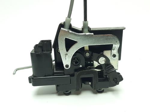 Cerradura puerta trasera izquierda SSANGYONG RODIUS I [2005-2025]  8661699