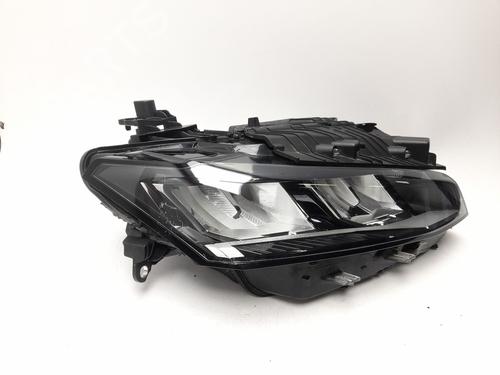 Used Right headlight Right headlight PEUGEOT 308 III (FB_, FH_, FP_, F3_, FM_) BlueHDi 130 (FBYHZL, FBYHZT) (131 hp) 34623871 34623871