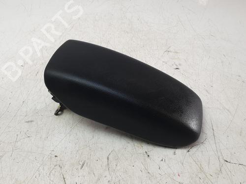 Used Armrest / Center console HYUNDAI i20 III (BC3, BI3) 1.0 T-GDI (101 hp) 23097251