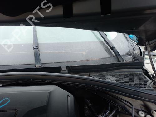 Used Front wiper motor Front wiper motor LAND ROVER RANGE ROVER VELAR (L560) 2.0 P300 Si4 4x4 (300 hp) 33273279 33273279