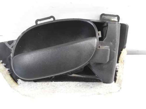 Used Front right interior door handle Front right interior door handle PEUGEOT 206 Hatchback (2A/C) 1.9 D (69 hp) 4941036 4941036