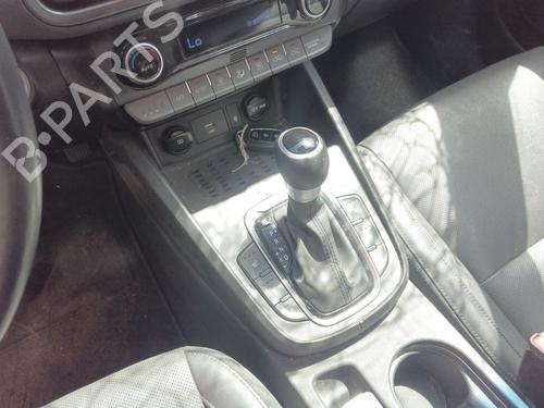 Used Gear lever HYUNDAI KONA (OS, OSE, OSI) [2017-2023]  28804659