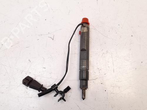Used Injector VW GOLF IV (1J1) 1.9 TDI (90 hp) 8182036
