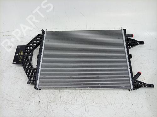 Used Water radiator Water radiator 37461586 37461586