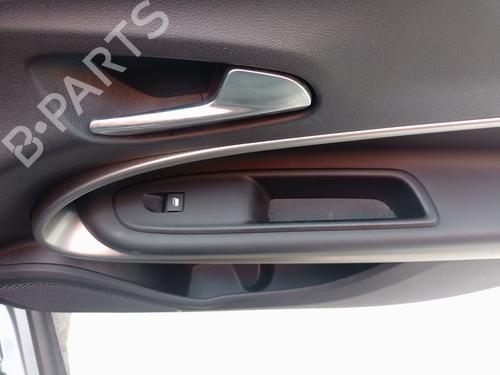 hjre-fortil-elrude-kontakt-jeep-avenger-j2-2022-33931398 main image