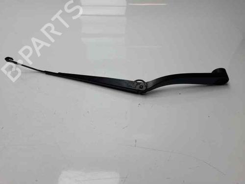 Front windshield wiper arm HYUNDAI TUCSON (TL, TLE) 1.7 CRDi | BP6815846C143 
