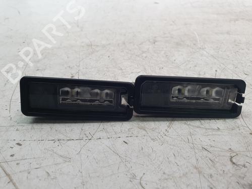 Nummerpladelys VW POLO VI (AW1, BZ1, AE1) 1.0 (65 hp) 31832224